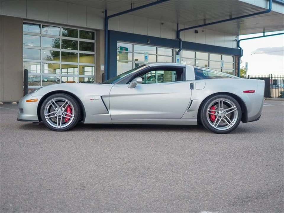 2007 Chevrolet Corvette C6 - Image 12 of 31