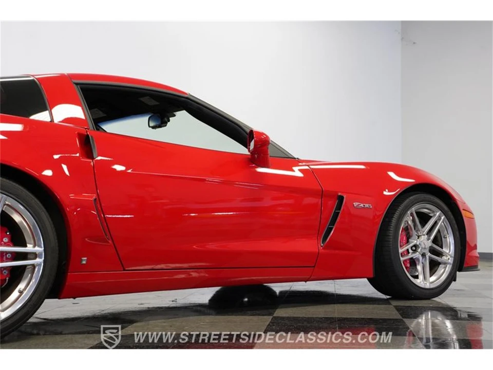 2007 Chevrolet Corvette C6 - Image 27 of 31