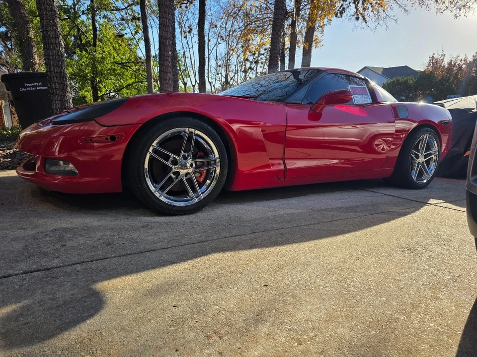 2007 Chevrolet Corvette C6 - Image 2 of 14