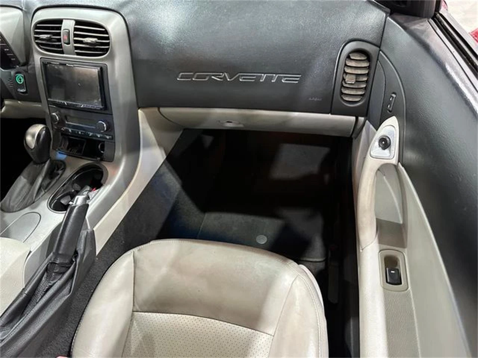 2007 Chevrolet Corvette C6 - Image 12 of 30