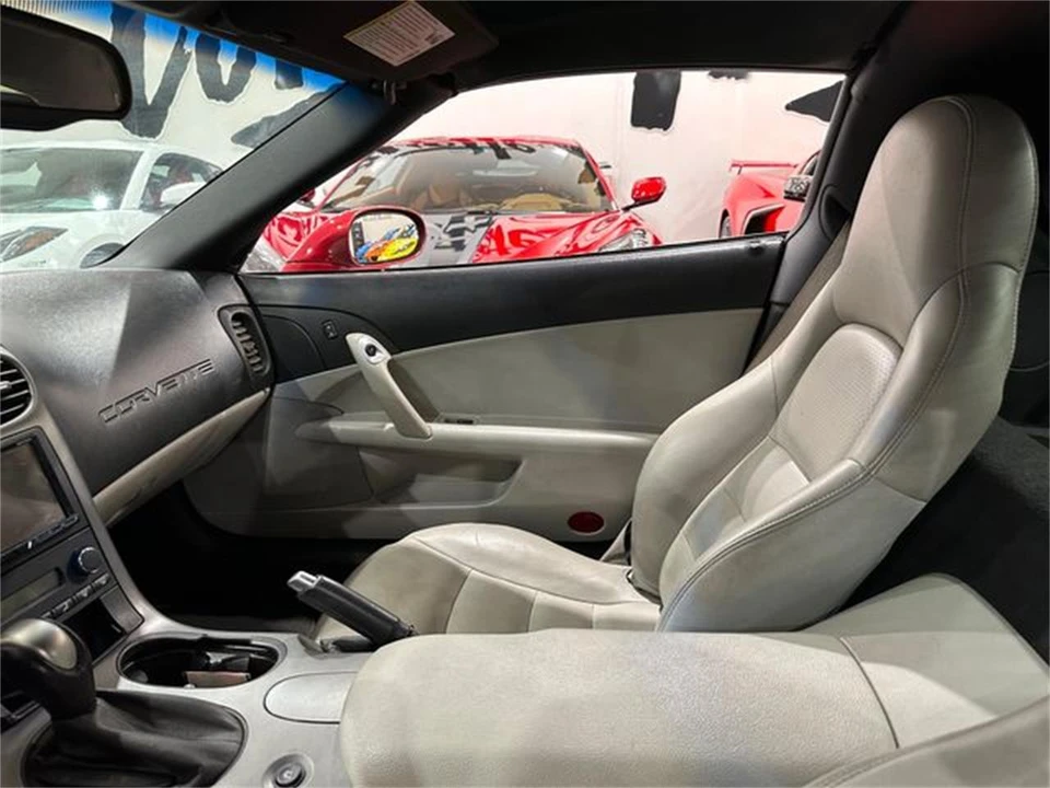 2007 Chevrolet Corvette C6 - Image 13 of 30