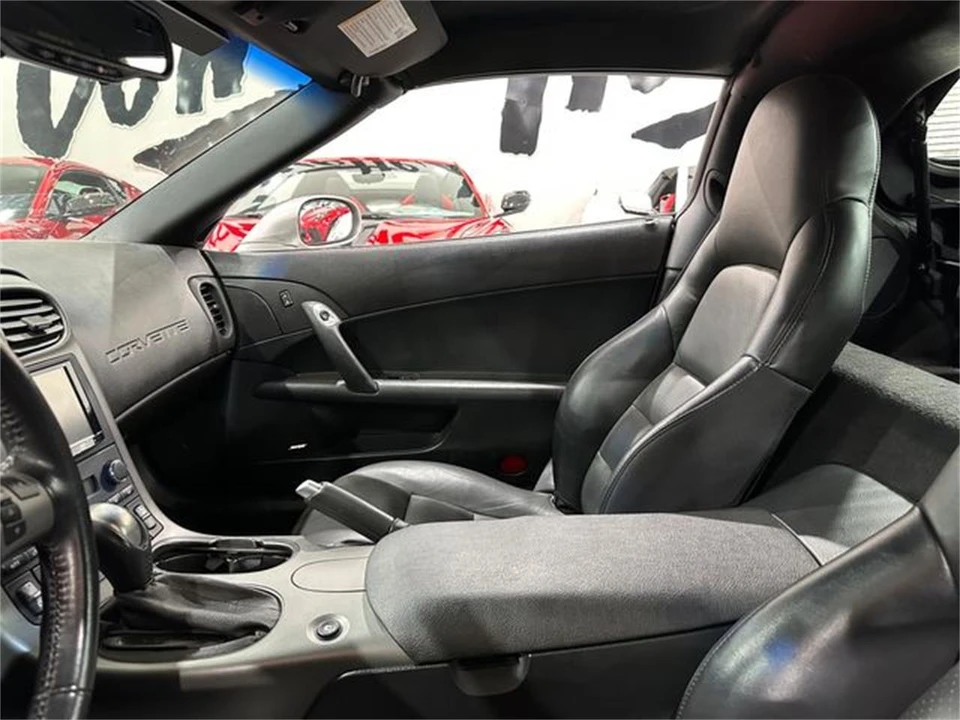 2007 Chevrolet Corvette C6 - Image 13 of 30