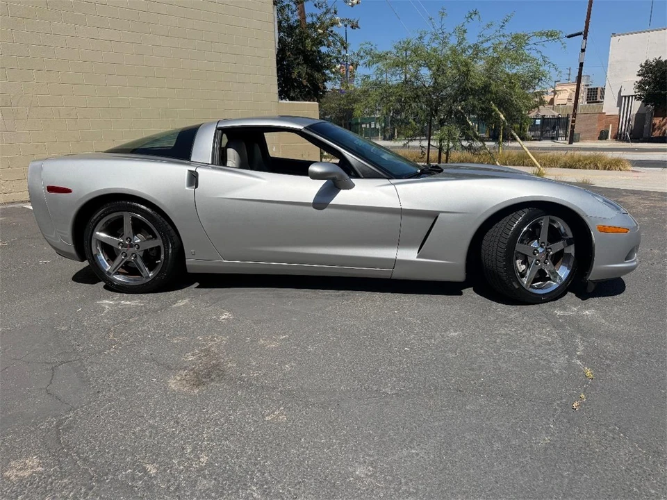 2007 Chevrolet Corvette C6 - Image 8 of 21