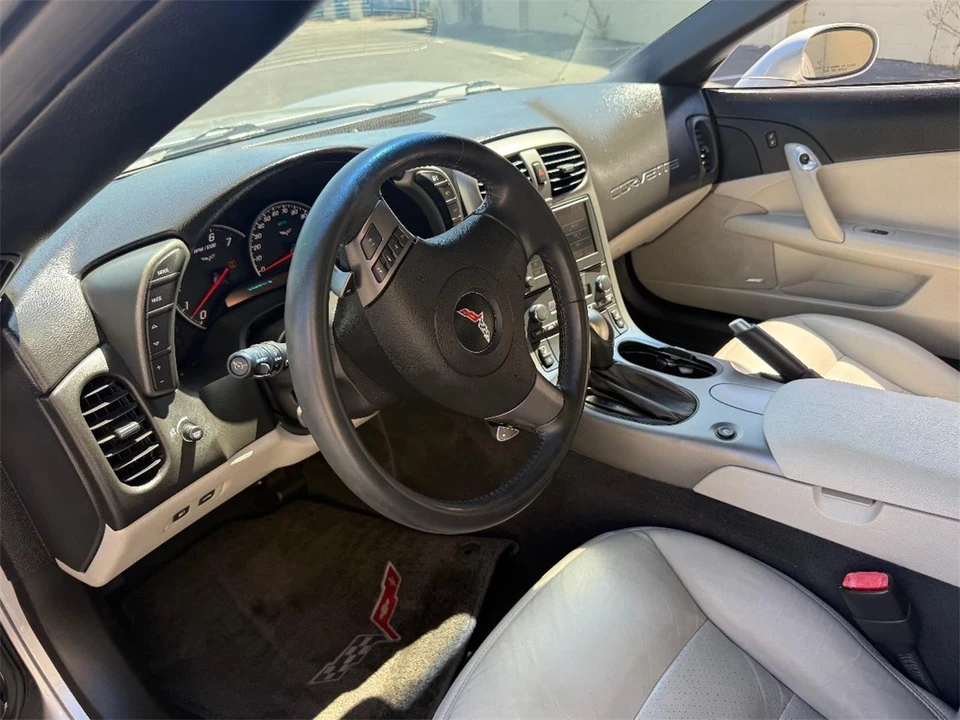 2007 Chevrolet Corvette C6 - Image 12 of 21