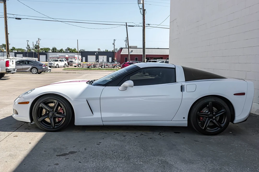 2007 Chevrolet Corvette C6 - Image 17 of 21