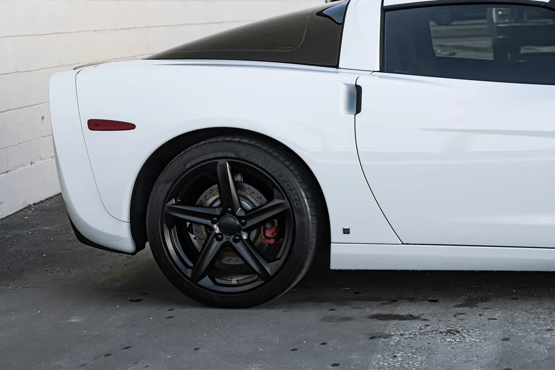 2007 Chevrolet Corvette C6 - Image 10 of 21