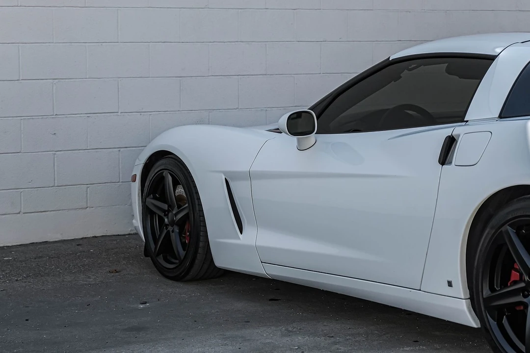 2007 Chevrolet Corvette C6 - Image 15 of 21