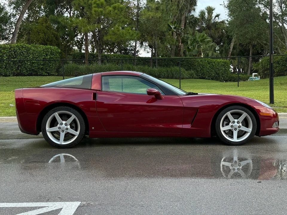 2007 Chevrolet Corvette C6 - Image 10 of 21