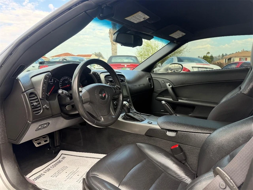 2007 Chevrolet Corvette C6 - Image 12 of 21
