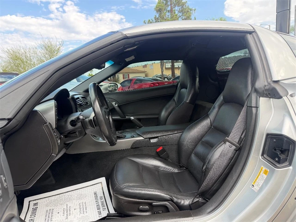 2007 Chevrolet Corvette C6 - Image 13 of 21
