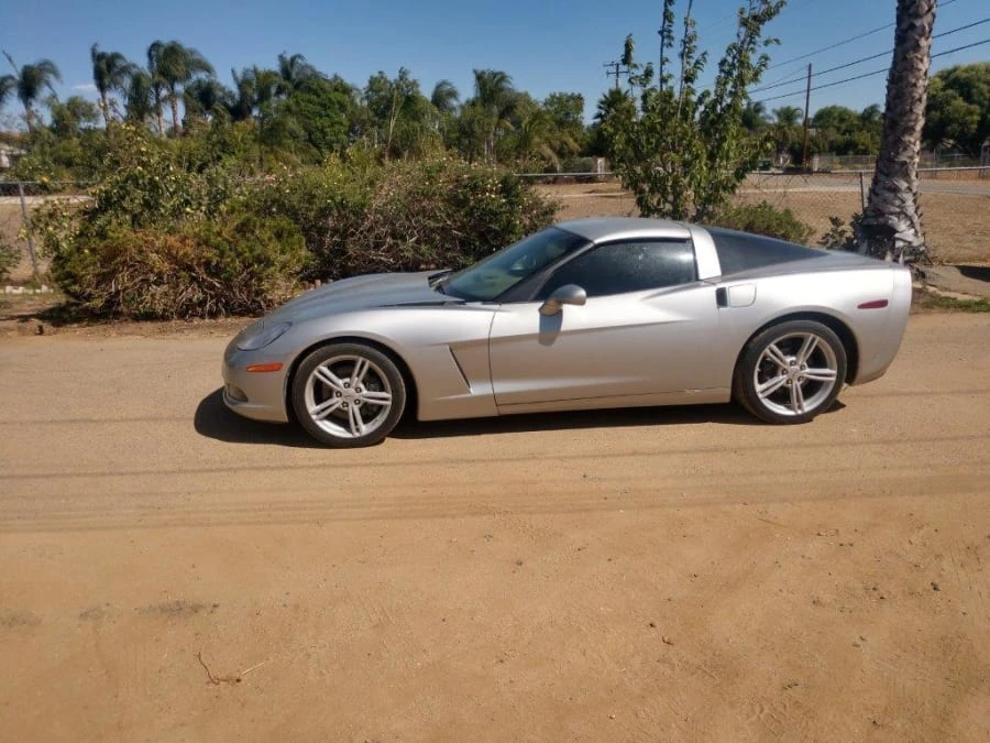2007 Chevrolet Corvette C6 - Image 2 of 10