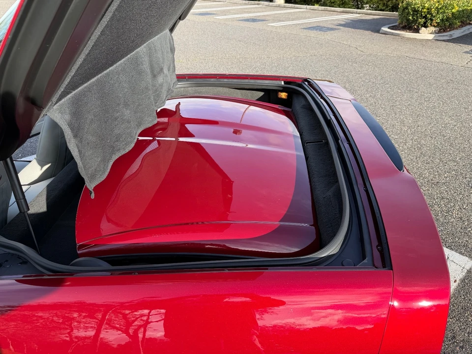 2007 Chevrolet Corvette C6 - Image 11 of 16