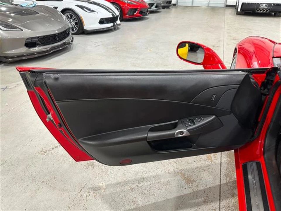 2007 Chevrolet Corvette C6 - Image 14 of 30