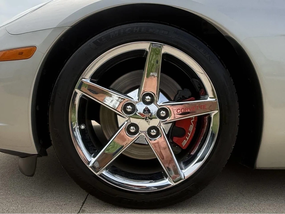 2007 Chevrolet Corvette C6 - Image 25 of 31