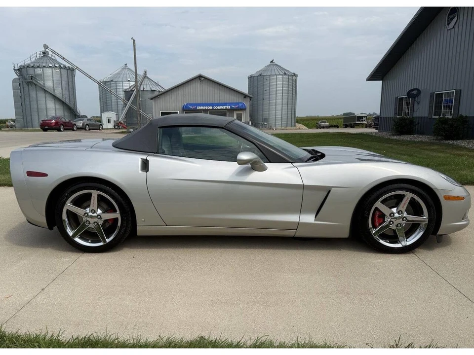 2007 Chevrolet Corvette C6 - Image 16 of 31