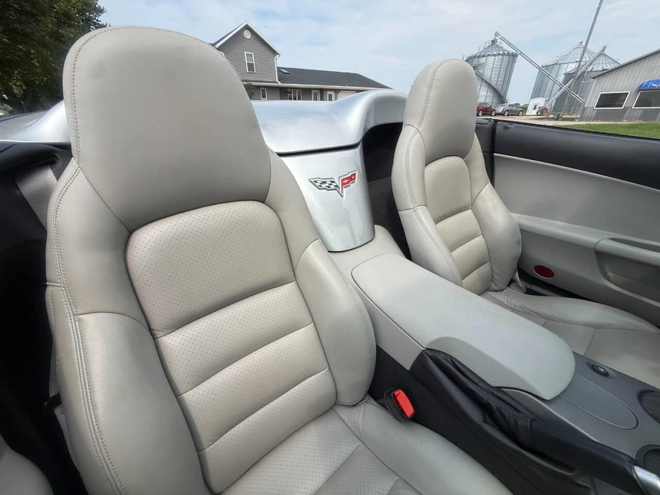 2007 Chevrolet Corvette C6 - Image 8 of 31