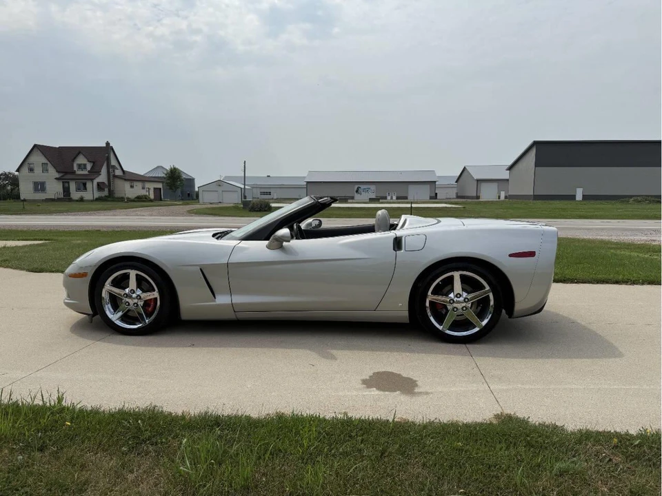 2007 Chevrolet Corvette C6 - Image 5 of 31