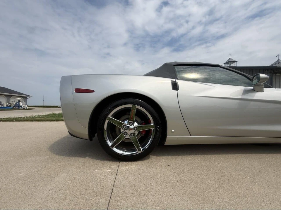 2007 Chevrolet Corvette C6 - Image 23 of 31