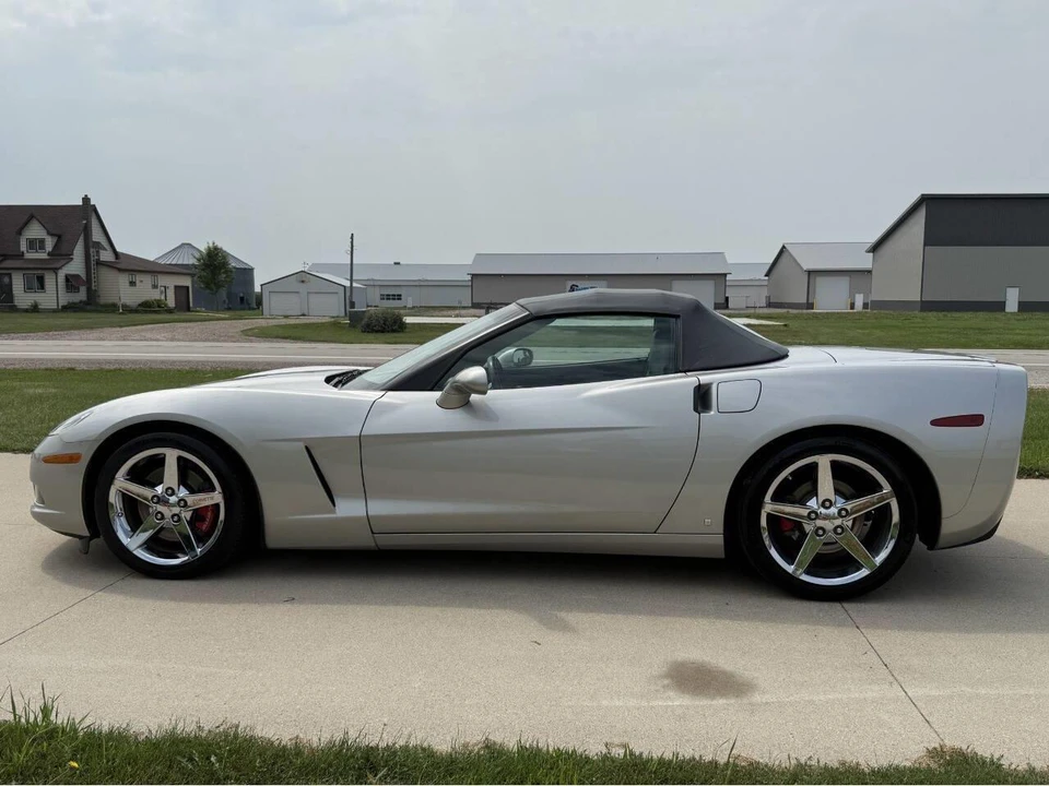 2007 Chevrolet Corvette C6 - Image 15 of 31