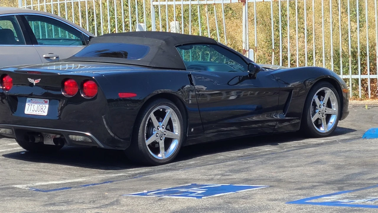 2007 Chevrolet Corvette C6 - Image 9 of 14