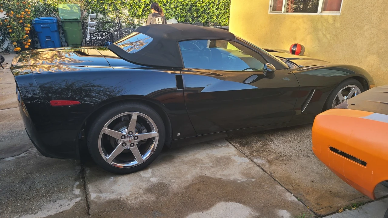 2007 Chevrolet Corvette C6 - Image 10 of 14