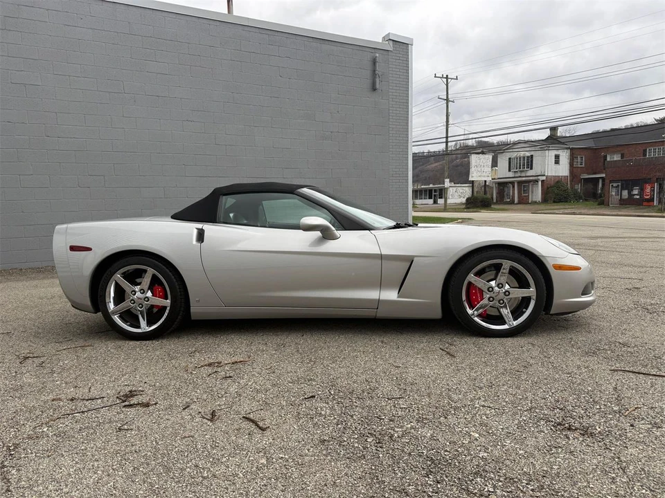 2007 Chevrolet Corvette C6 - Image 25 of 31