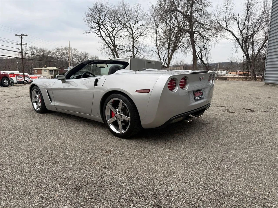 2007 Chevrolet Corvette C6 - Image 12 of 31