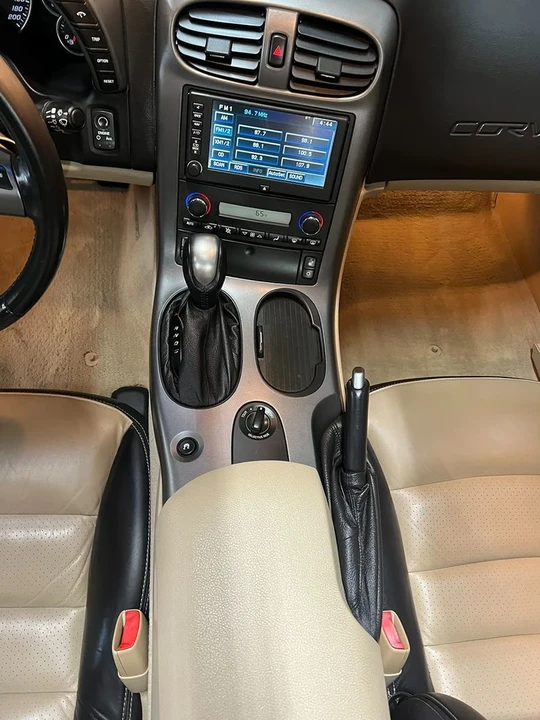 2007 Chevrolet Corvette C6 - Image 8 of 12