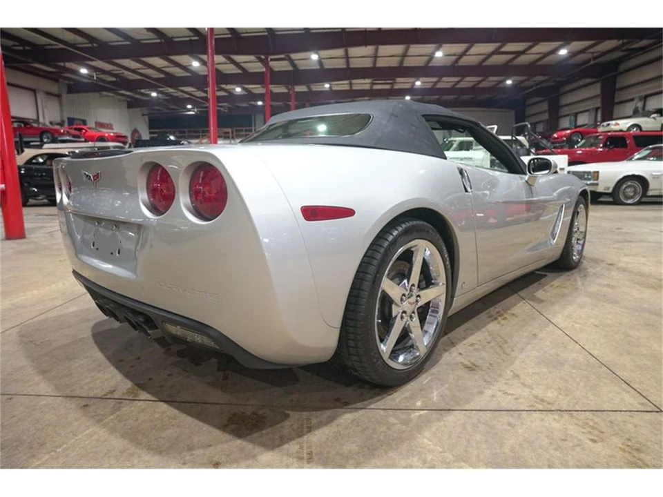 2007 Chevrolet Corvette C6 - Image 24 of 31