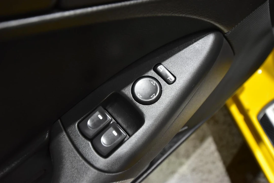 2007 Chevrolet Corvette C6 - Image 17 of 31