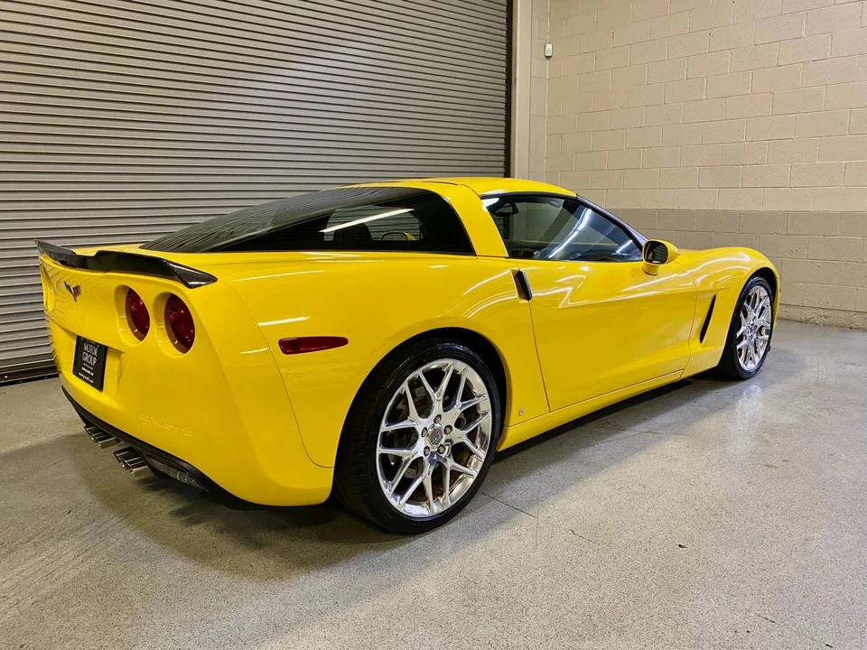2007 Chevrolet Corvette C6 - Image 12 of 21