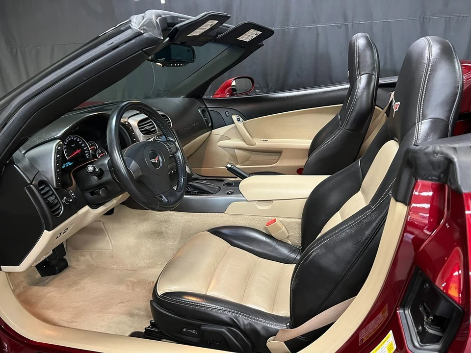 2007 Chevrolet Corvette C6 - Image 9 of 17