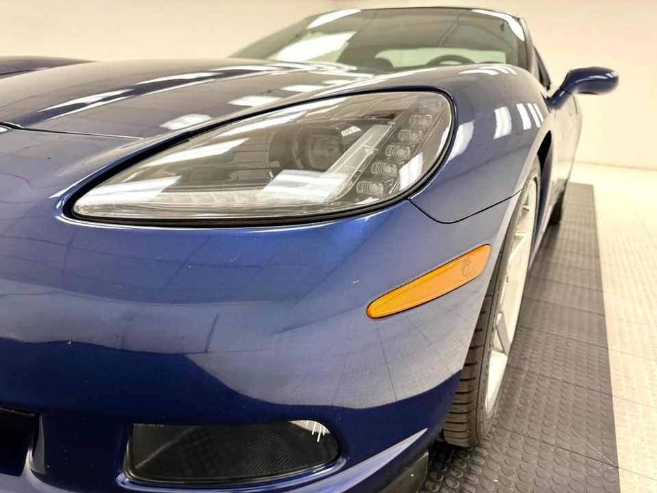 2007 Chevrolet Corvette C6 - Image 10 of 12