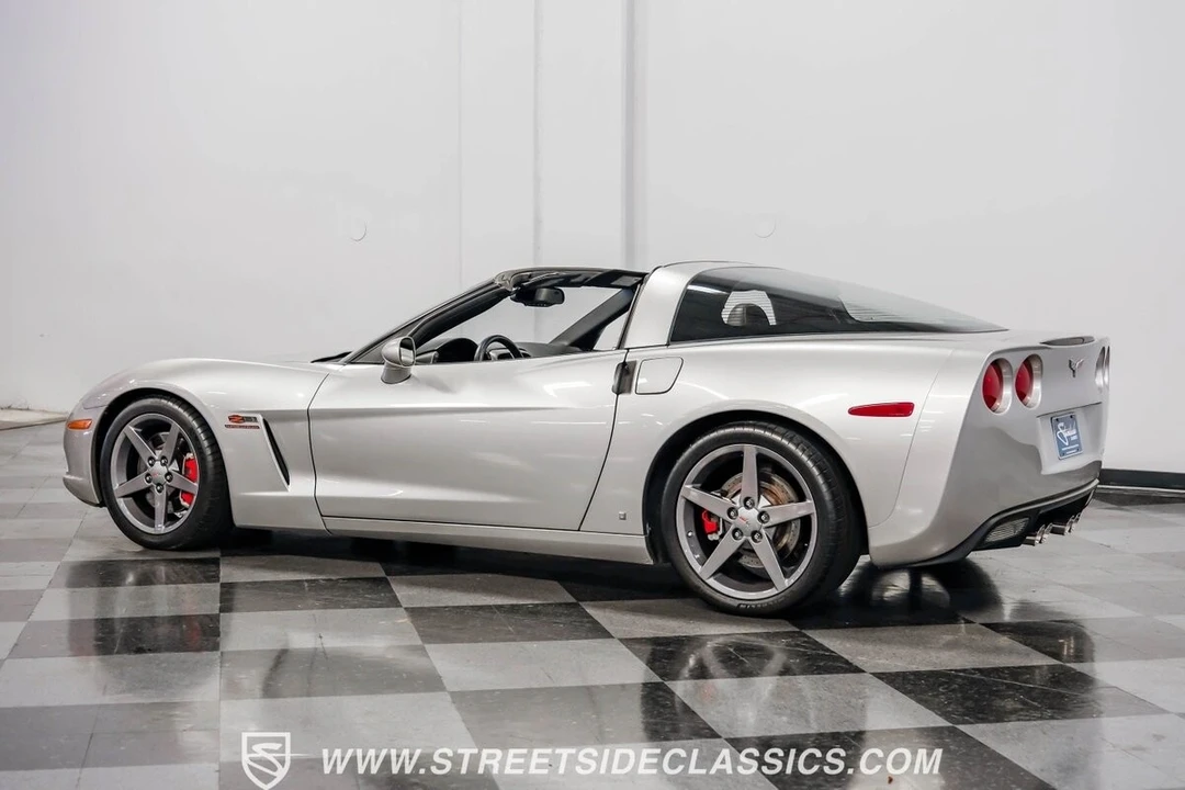 2007 Chevrolet Corvette C6 - Image 8 of 12