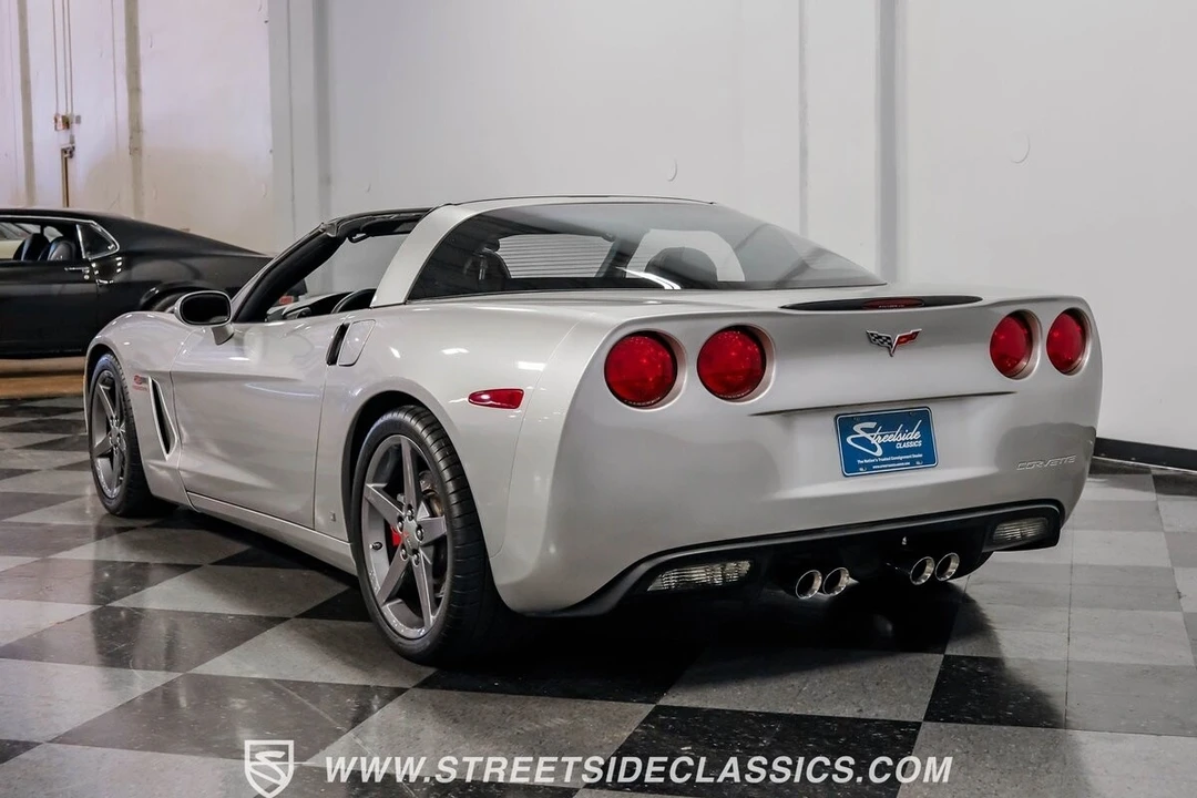 2007 Chevrolet Corvette C6 - Image 10 of 12