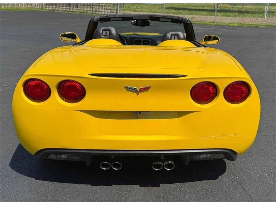 2007 Chevrolet Corvette C6 - Image 2 of 12