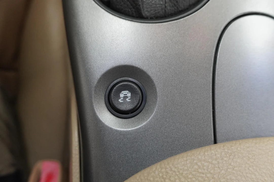 2007 Chevrolet Corvette - Image 17 of 30