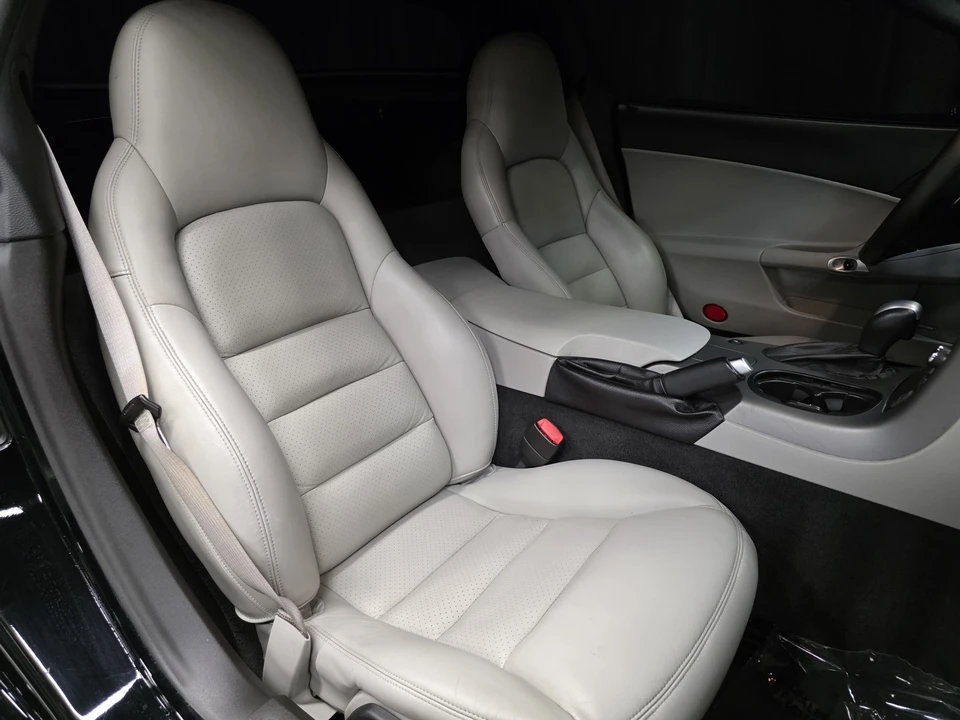 2007 Chevrolet Corvette C6 - Image 2 of 12