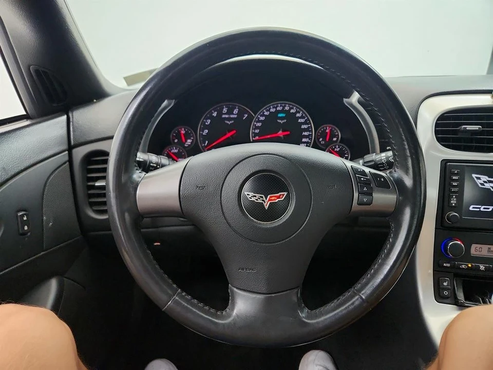 2007 Chevrolet Corvette C6 - Image 16 of 31