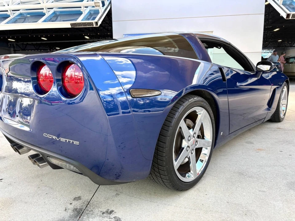 2007 Chevrolet Corvette C6 - Image 17 of 31