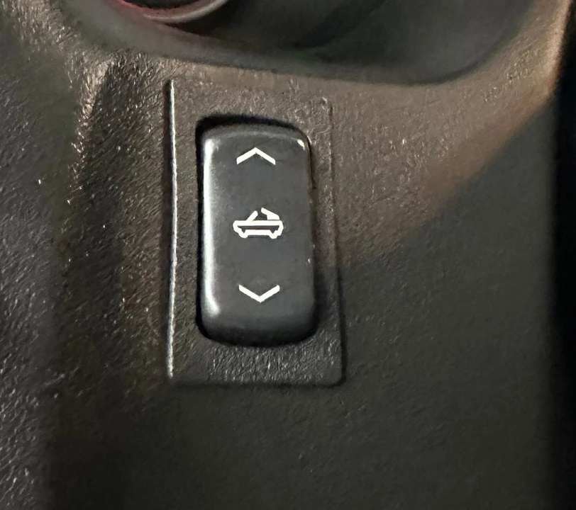 2007 Chevrolet Corvette C6 - Image 24 of 31
