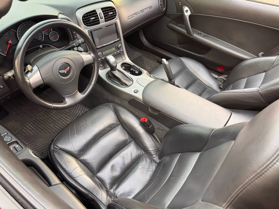 2007 Chevrolet Corvette C6 - Image 13 of 19