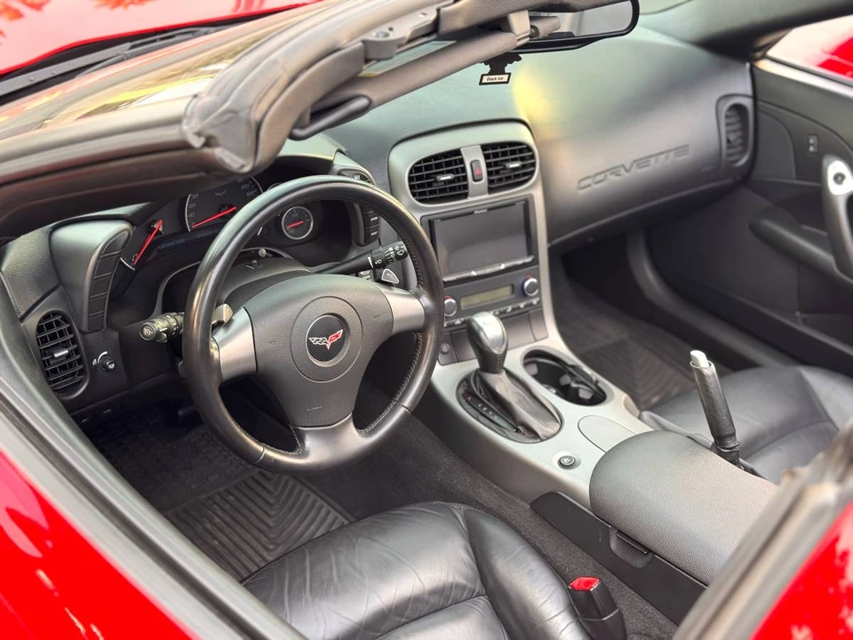 2007 Chevrolet Corvette C6 - Image 10 of 19
