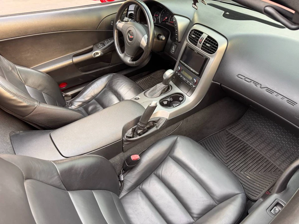 2007 Chevrolet Corvette C6 - Image 12 of 19