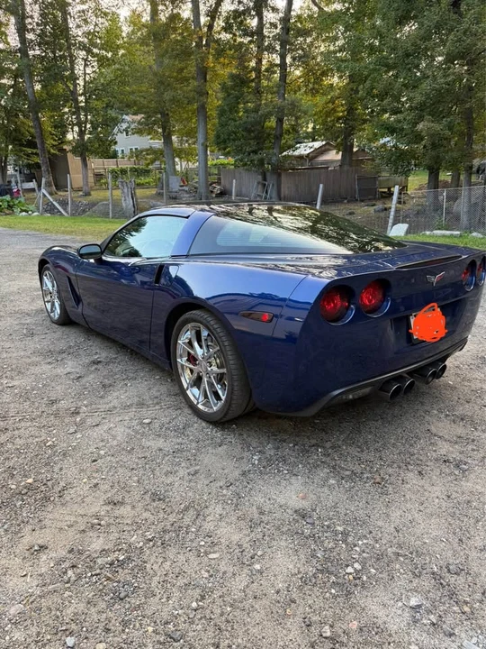 2007 Chevrolet Corvette C6 - Image 2 of 10
