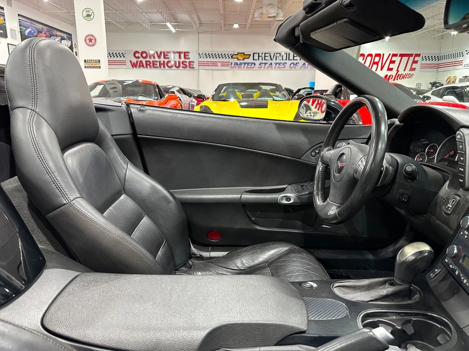 2007 Chevrolet Corvette C6 - Image 16 of 21