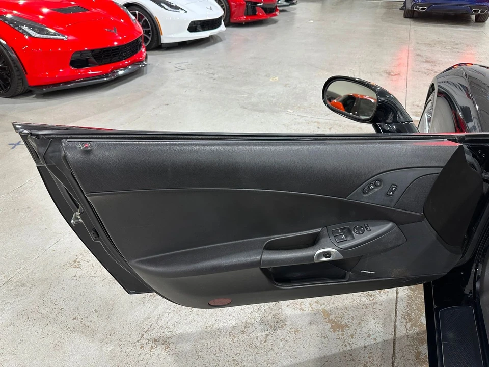 2007 Chevrolet Corvette C6 - Image 18 of 21