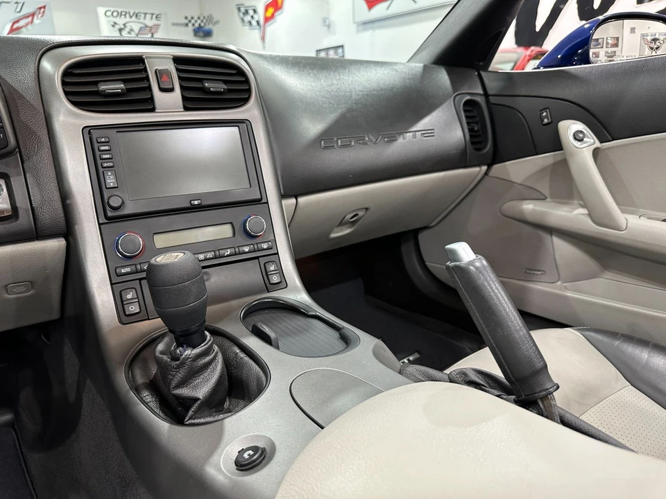 2007 Chevrolet Corvette C6 - Image 16 of 20