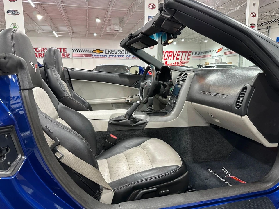 2007 Chevrolet Corvette C6 - Image 12 of 21