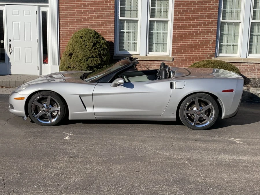 2007 Chevrolet Corvette C6 - Image 2 of 11
